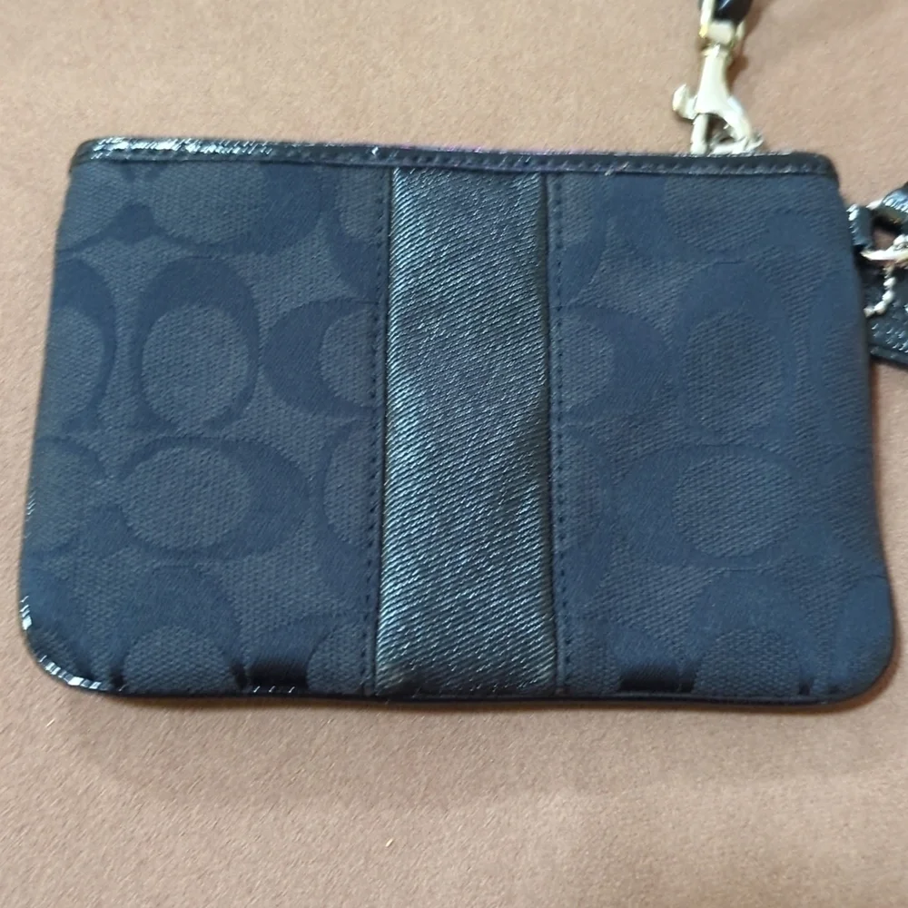 Coach Signature C Black Wristlet 6